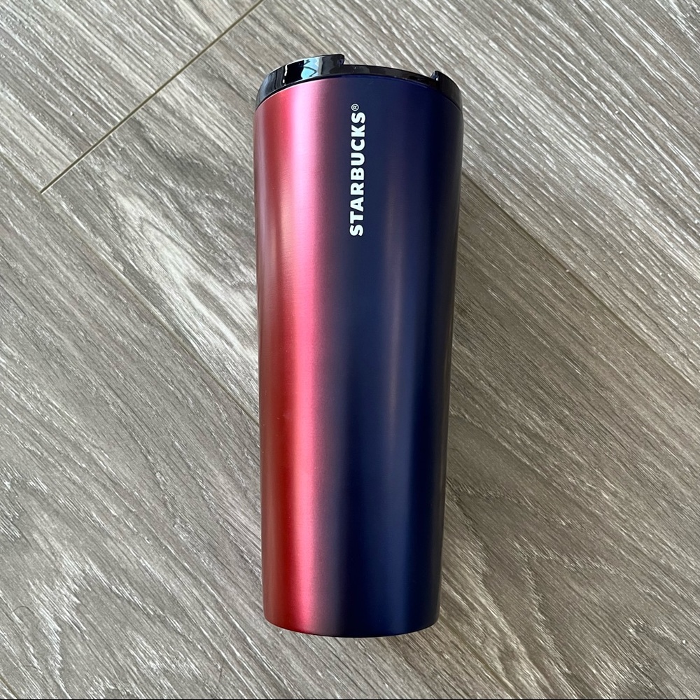 Starbucks 2022 red & blue tumbler (NWT) ☕️